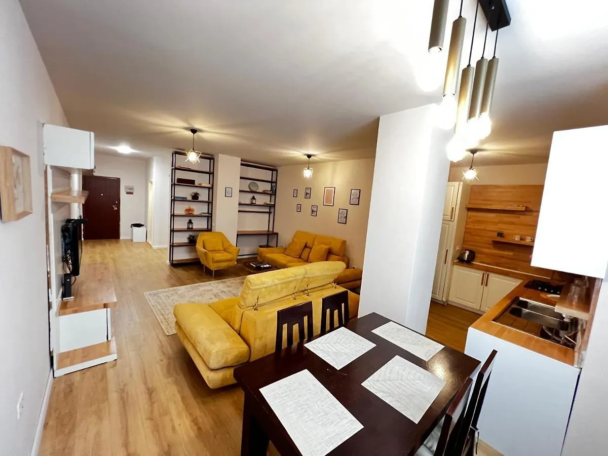 Tirana Main Square Apartment 0*,