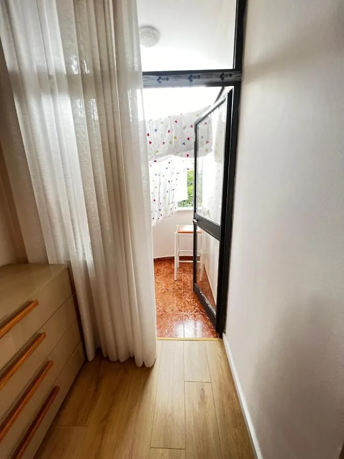 Tirana Main Square Apartment 0*,  Albania
